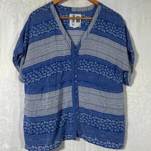 Edme & Esyllte Top 6 Blue White Floral Geometric Button 100% Silk Anthropologie
